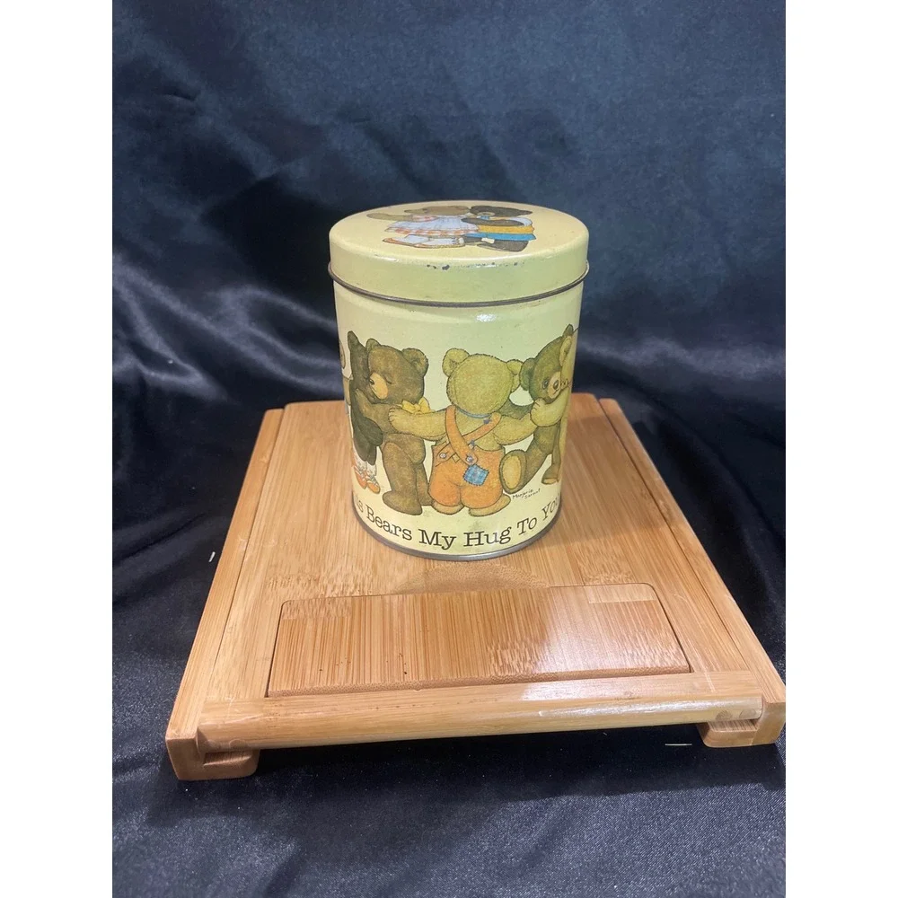 Vintage 1984 WSCC Teddy‎ Bear Tin This Bears My Hug To You Small Round Canister